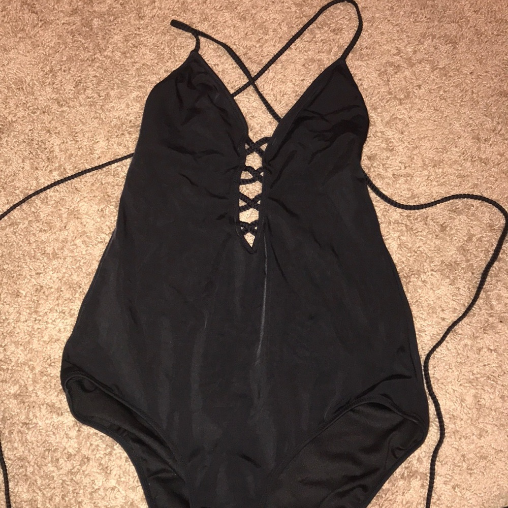 VS Black One Piece